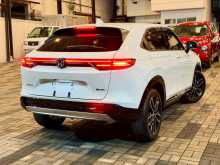 https://riyasewana.com/uploads/honda-vezel-z-2024-1513372412333.jpg
