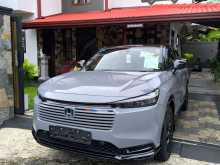 Honda VEZEL Z PLAY MOONROOF 2024 SUV
