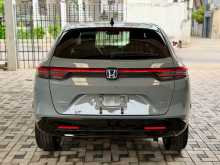 https://riyasewana.com/uploads/honda-vezel-z-2024-168513612723.jpg