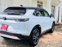 https://riyasewana.com/uploads/honda-vezel-z-2024-1715173712112.jpg