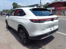 https://riyasewana.com/uploads/honda-vezel-z-2024-180393712374.jpg