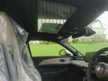 https://riyasewana.com/uploads/honda-vezel-z-2024-1812282512374.jpg