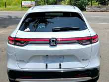 https://riyasewana.com/uploads/honda-vezel-z-2024-1912222012923.jpg