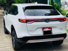 https://riyasewana.com/uploads/honda-vezel-z-2024-1915293612862.jpg