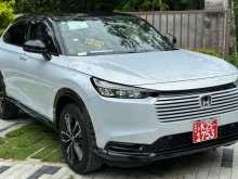 Honda Vezel Z Play Moon Roof 2024 SUV