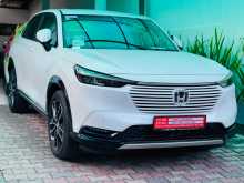 https://riyasewana.com/uploads/honda-vezel-z-2024-307300412152.jpg