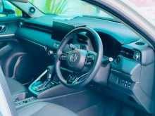 https://riyasewana.com/uploads/honda-vezel-z-2024-37430012433.jpg