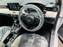 https://riyasewana.com/uploads/honda-vezel-z-2024-418144012722.jpg
