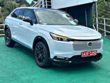Honda Vezel Z Play Moonroof 2024 SUV