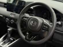 https://riyasewana.com/uploads/honda-vezel-z-2025-1113142312802.jpg