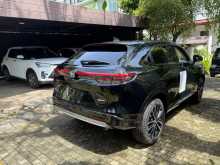https://riyasewana.com/uploads/honda-vezel-z-2025-113325912552.jpg