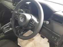 https://riyasewana.com/uploads/honda-vezel-z-2025-1511294812102.jpg