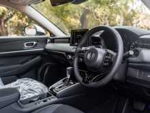 https://riyasewana.com/uploads/honda-vezel-z-2025-1523221112542.jpg