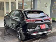 https://riyasewana.com/uploads/honda-vezel-z-2025-1611113012522.jpg