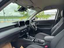 https://riyasewana.com/uploads/honda-vezel-z-2025-1717595312374.jpg