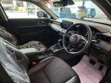 https://riyasewana.com/uploads/honda-vezel-z-2025-1722173212944.jpg