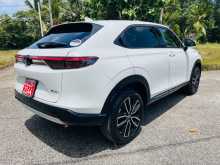 https://riyasewana.com/uploads/honda-vezel-z-2025-181310712503.jpg