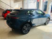 https://riyasewana.com/uploads/honda-vezel-z-2025-1815493612424.jpg