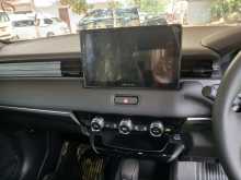 https://riyasewana.com/uploads/honda-vezel-z-2025-1913361812144.jpg