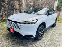 Honda VEZEL Z PLAY MOONROOF 2025 SUV