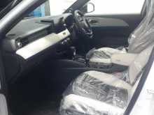 https://riyasewana.com/uploads/honda-vezel-z-2025-2223433312094.jpg