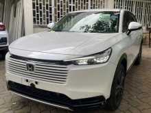 Honda Vezel Z Premium 2025 SUV
