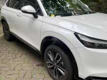 https://riyasewana.com/uploads/honda-vezel-z-2025-2317273612173.jpg