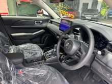 https://riyasewana.com/uploads/honda-vezel-z-2025-2913134412144.jpg