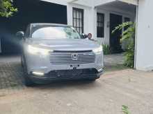 https://riyasewana.com/uploads/honda-vezel-z-2025-2917351312442.jpg