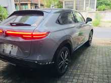 https://riyasewana.com/uploads/honda-vezel-z-2025-2917351312694.jpg