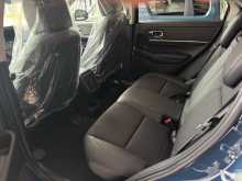https://riyasewana.com/uploads/honda-vezel-z-2025-3017074512433.jpg