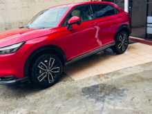 https://riyasewana.com/uploads/honda-vezel-z-2025-315081112992.jpg