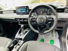 https://riyasewana.com/uploads/honda-vezel-z-2025-39222312713.jpg