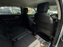https://riyasewana.com/uploads/honda-vezel-z-2025-413473512584.jpg