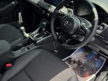 https://riyasewana.com/uploads/honda-vezel-z-2025-413473512652.jpg
