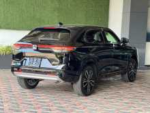 https://riyasewana.com/uploads/honda-vezel-z-2025-49472112332.jpg