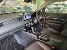 https://riyasewana.com/uploads/honda-vezel-z-2025-49532912604.jpg