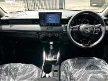 https://riyasewana.com/uploads/honda-vezel-z-2025-67304612064.jpg