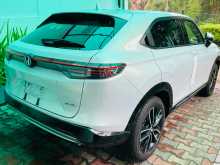 https://riyasewana.com/uploads/honda-vezel-z-2025-68281612282.jpg
