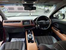 https://riyasewana.com/uploads/honda-vezel-z-209325722202.jpg