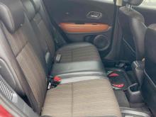 https://riyasewana.com/uploads/honda-vezel-z-210384424611.jpg