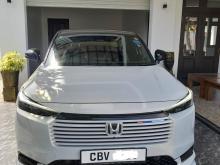 Honda Vezel Z Play 2025 SUV