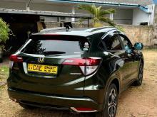 https://riyasewana.com/uploads/honda-vezel-z-211232917783.jpg