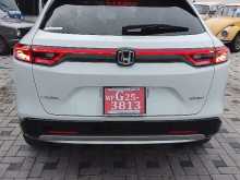 https://riyasewana.com/uploads/honda-vezel-z-21140334682.jpg