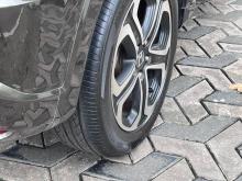 https://riyasewana.com/uploads/honda-vezel-z-2115025017166.jpg