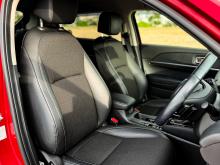 https://riyasewana.com/uploads/honda-vezel-z-211504617326.jpg