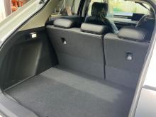 https://riyasewana.com/uploads/honda-vezel-z-2115081717996.jpg