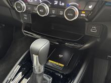 https://riyasewana.com/uploads/honda-vezel-z-2123450417664.jpg