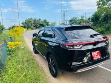 https://riyasewana.com/uploads/honda-vezel-z-214023424041.jpg