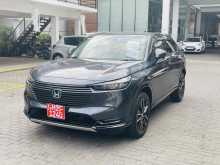 https://riyasewana.com/uploads/honda-vezel-z-214211522882.jpg